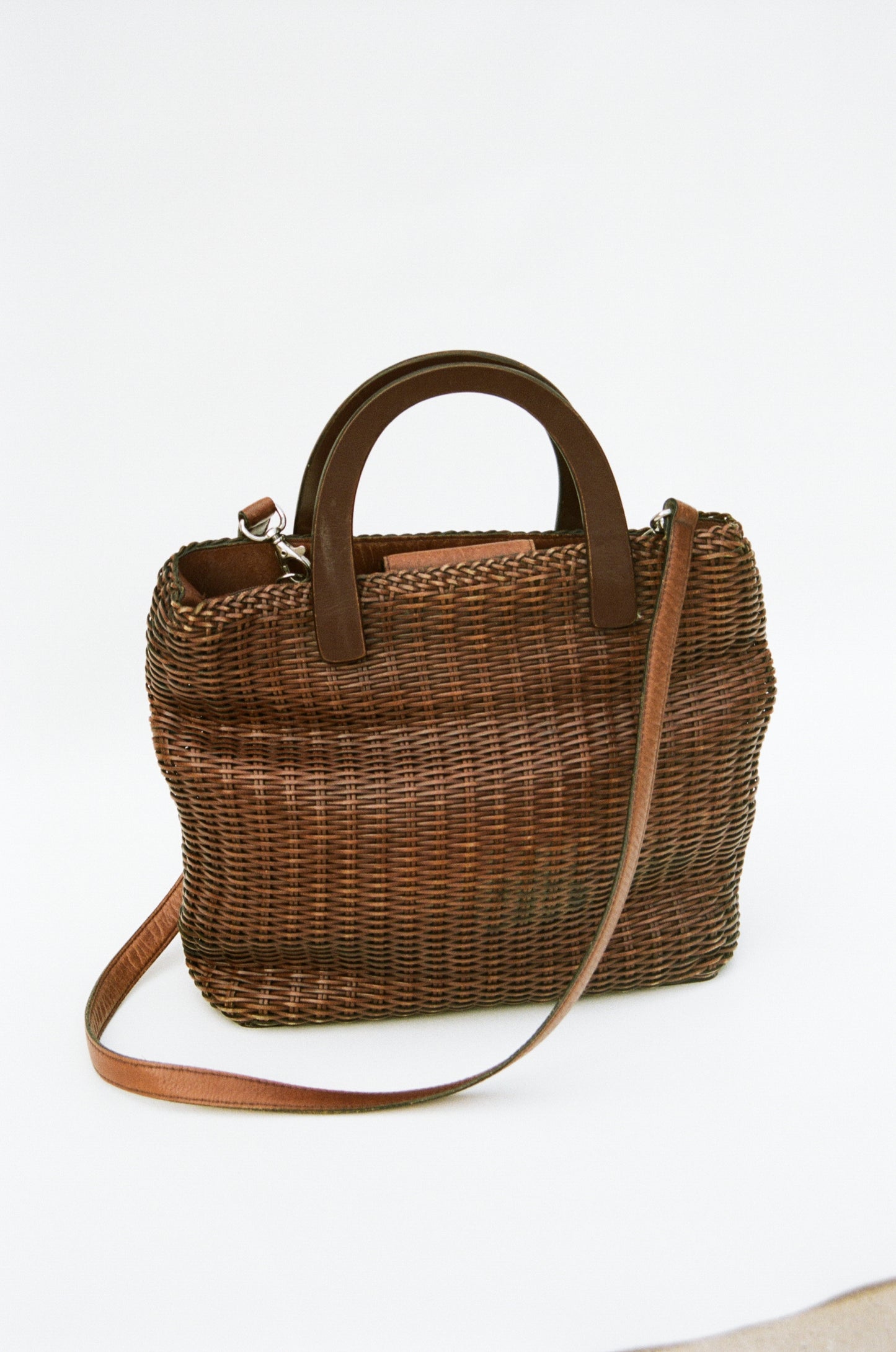 Fossil Basket Bag