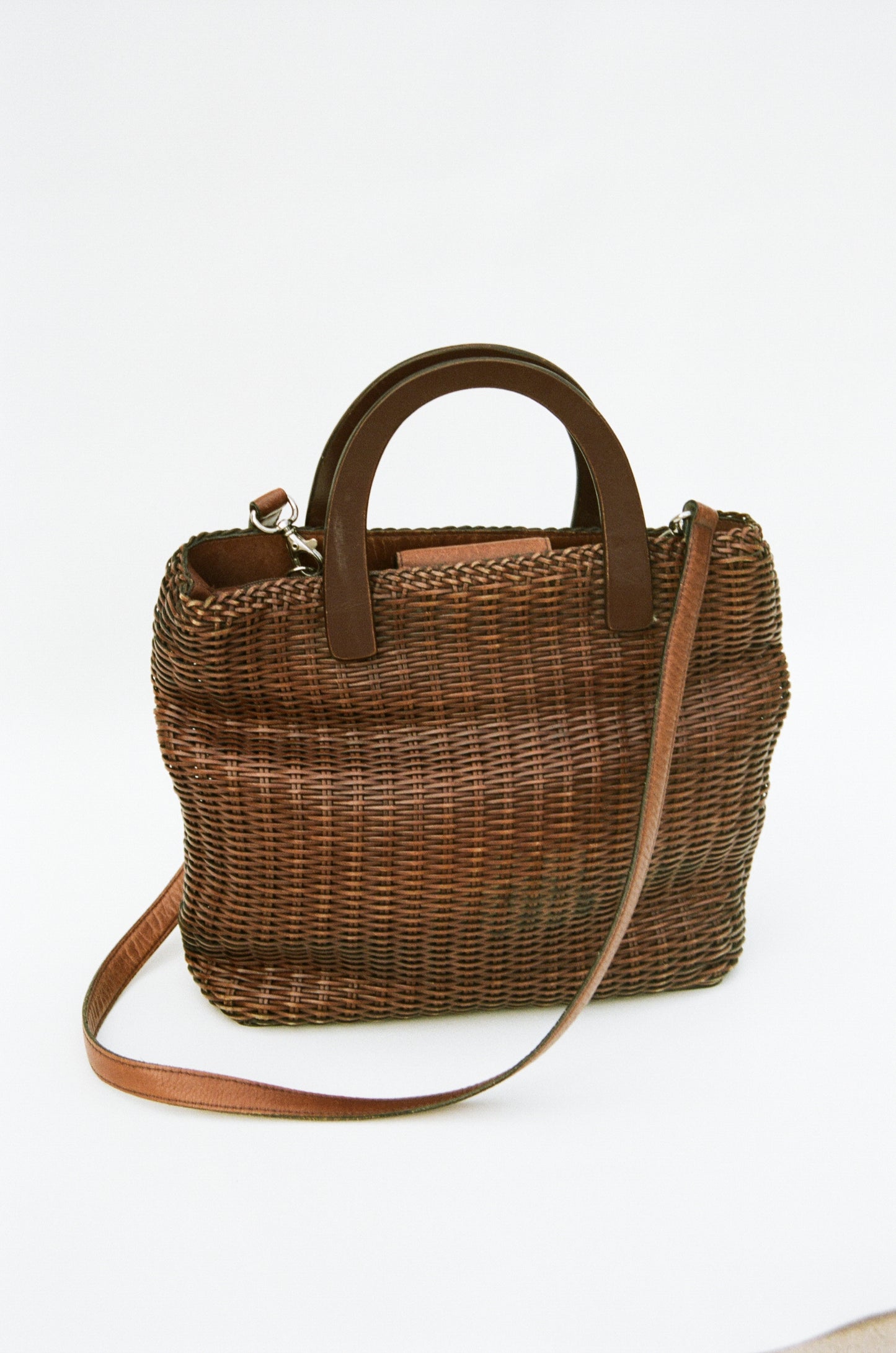 Fossil Basket Bag